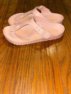 Birkenstock Gizeh sandals
